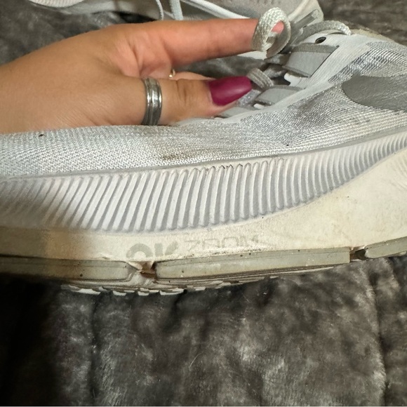 Nike Running White Gray Silver Zoom Shoes Pegasus - Picture 7 of 9